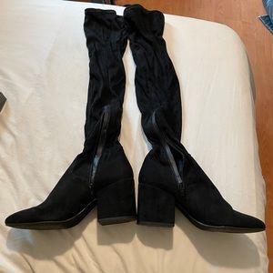 Dolce Vita black stretchy knee high boots in size 10. Very cute 60s mod boot
